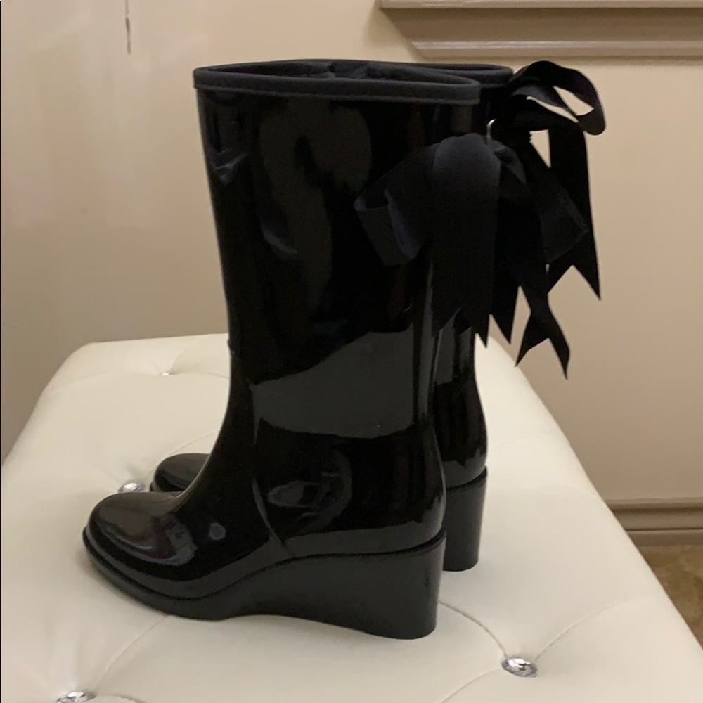 Rain boots